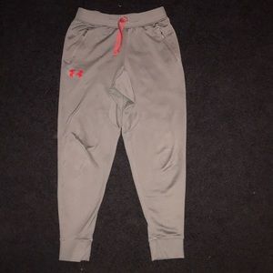 Under Armour boys joggers, youth size small.